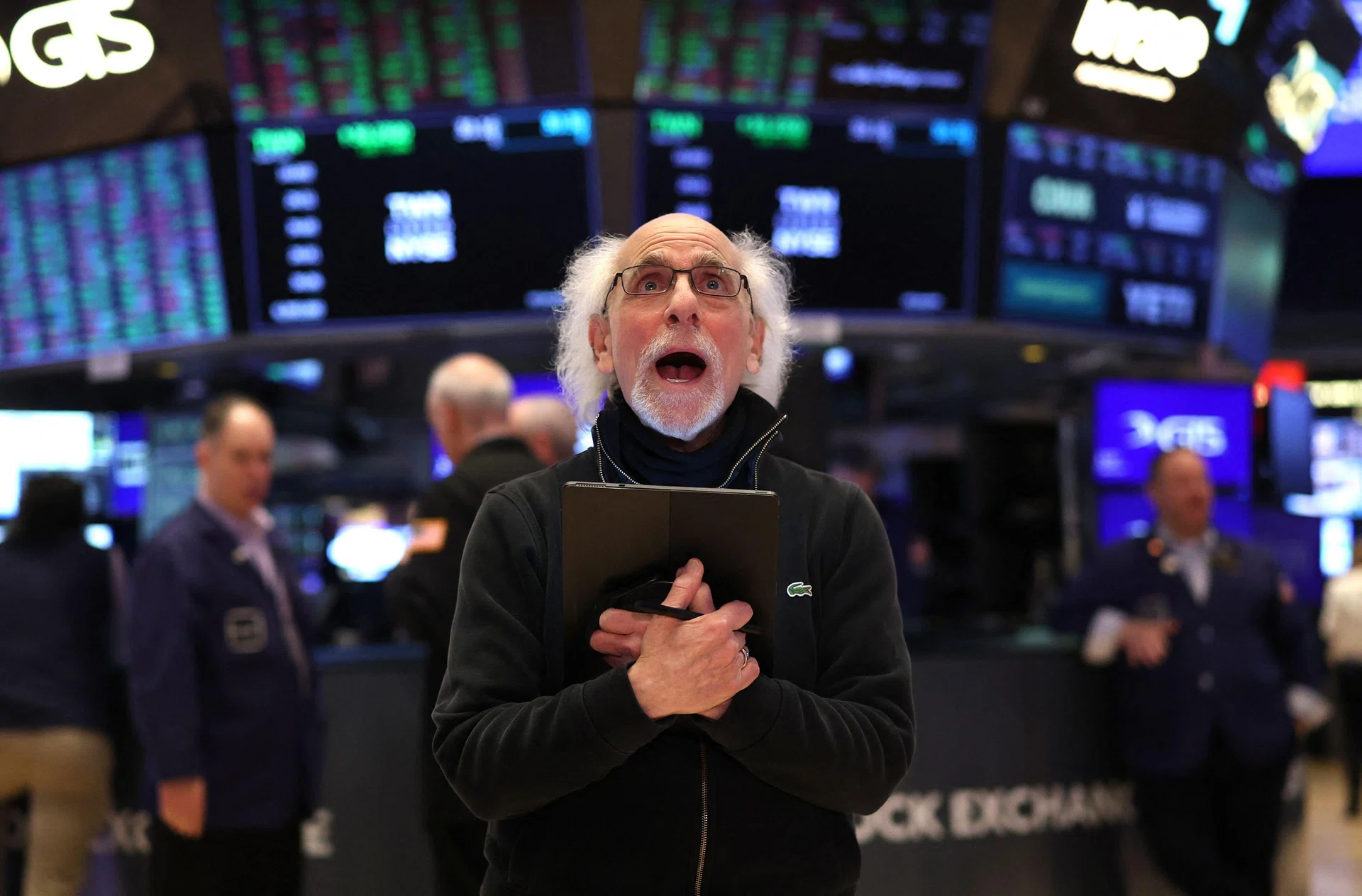 Insights and strategies to help investors hold their nerve